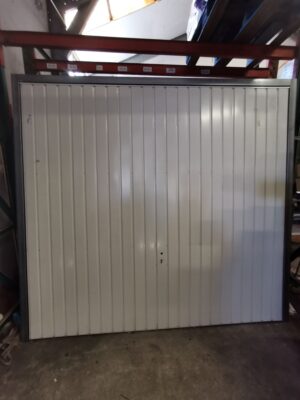 Billenő garázskapu