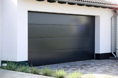 Szekcionált garázskapuk